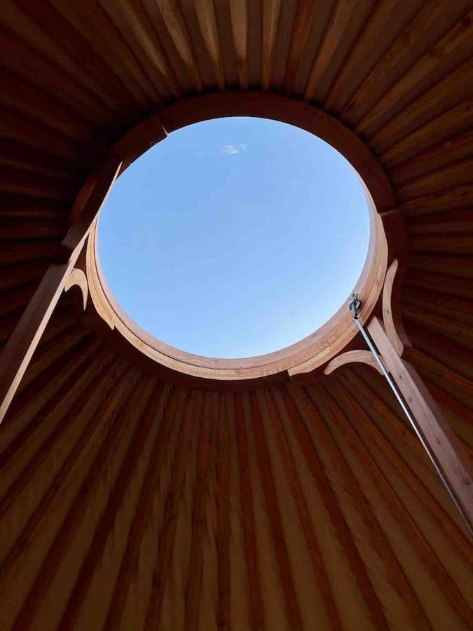 Aughavannagh Yurt Glamping Огрим Екстериор снимка