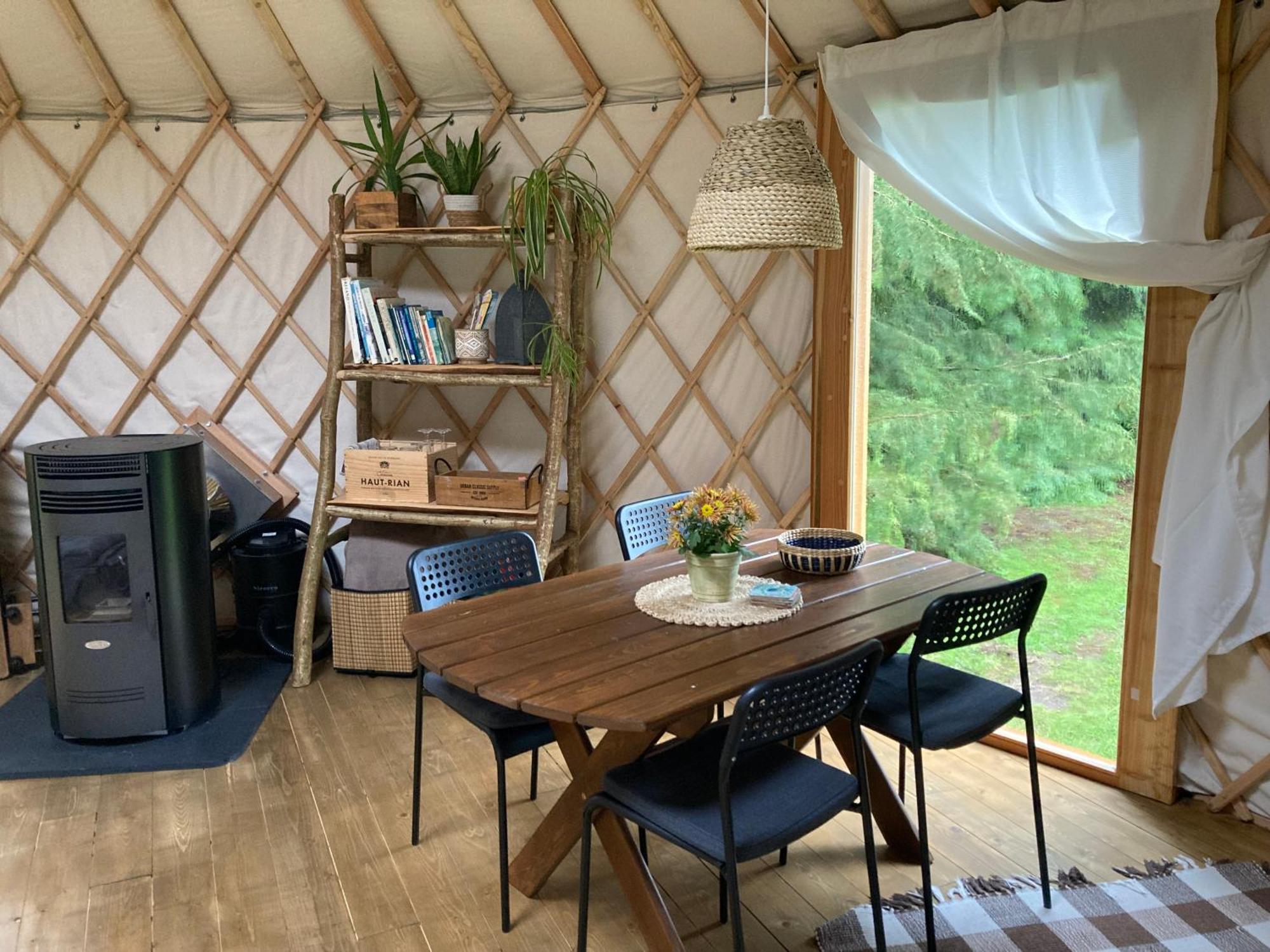 Aughavannagh Yurt Glamping Огрим Екстериор снимка