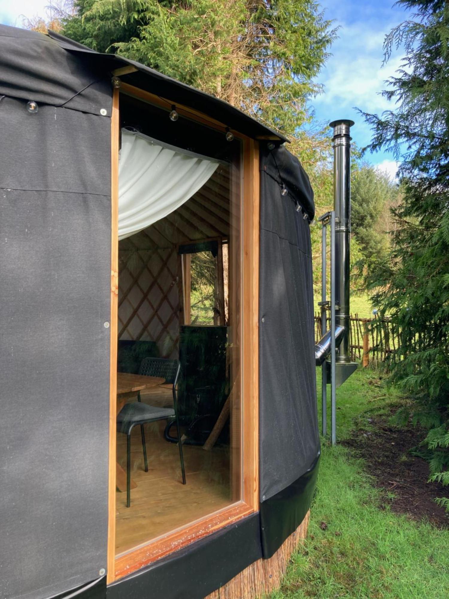 Aughavannagh Yurt Glamping Огрим Екстериор снимка